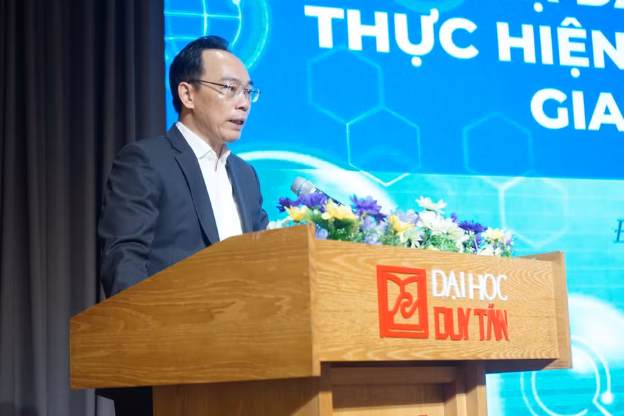 thu-truong-bo-gddt-hoang-minh-son.jpg