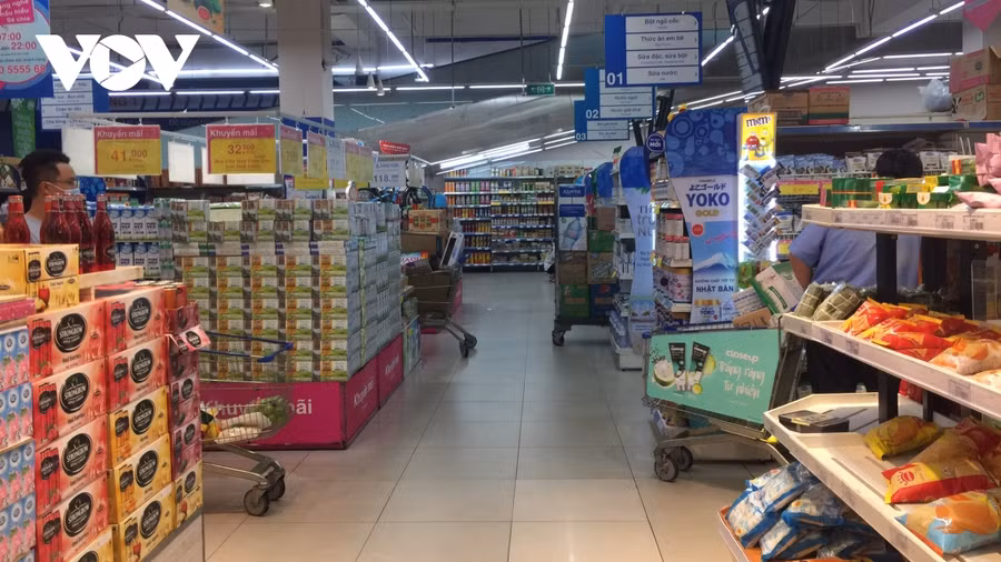 Giãn cách xã hội không gây xáo trộn nhiều đến đời sống của người dân TPHCM ảnh 5 Giãn cách xã hội không gây xáo trộn nhiều đến đời sống của người dân TPHCM ảnh 5