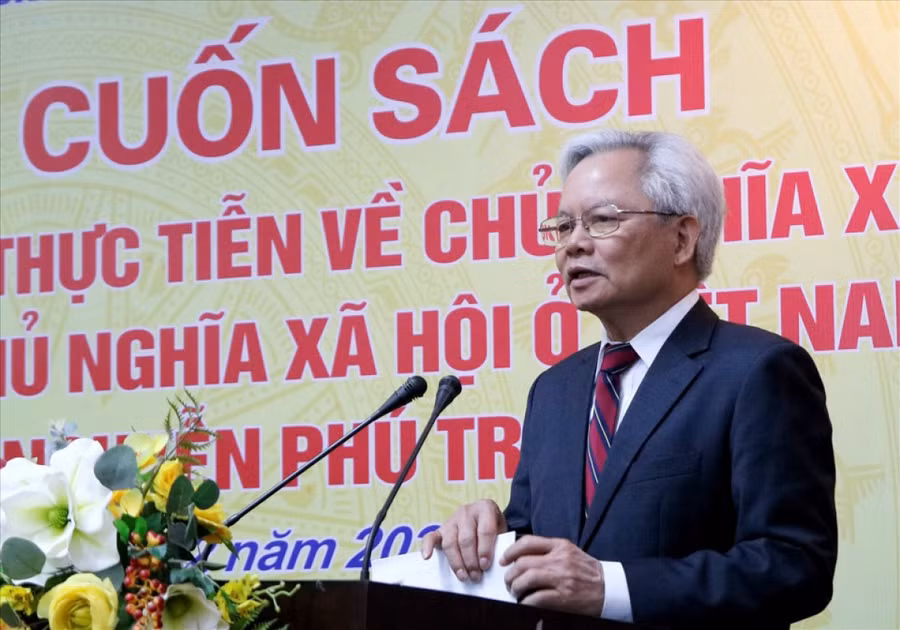 Cuốn sách về CNXH của Tổng Bí thư đúc kết khoa học lý luận và thực tiễn ảnh 3 Ông Tạ Ngọc Tấn – Phó Chủ tịch Thường trực Hội đồng Lý luận Trung ương