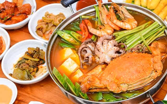 Đồ ăn giàu năng lượng không nên cho bé ăn