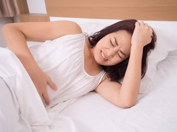 Ra máu vùng kín cảnh báo nguy hiểm