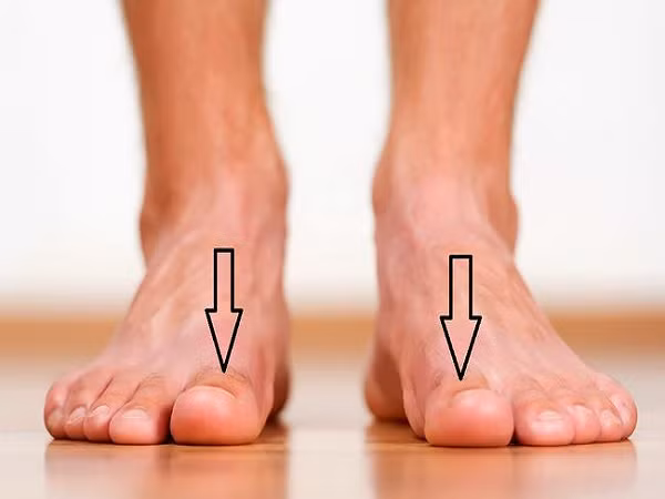 Tướng chân đàn ông giàu có
