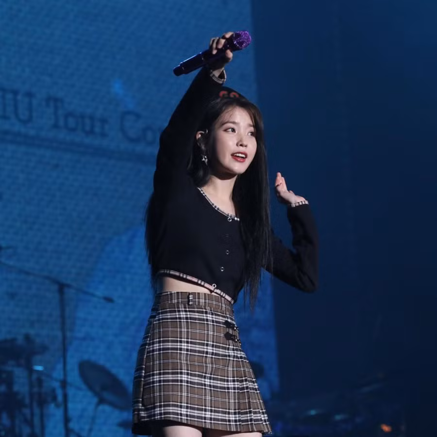 iu28