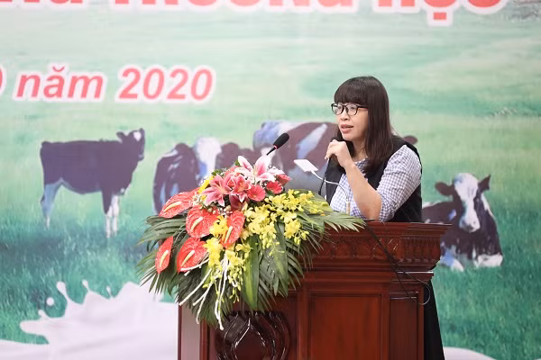 PGS.TS. Bùi Thị Nhung, Viện Dinh dưỡng chia sẻ tầm quan trọng của sữa học đường và dinh dưỡng học đường với sự phát triển trí lực của trẻ em mẫu giáo và tiểu học.