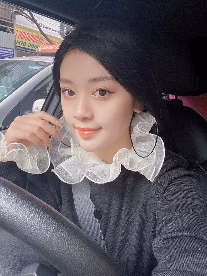 Cô gái xinh đẹp được Quang Hải gửi tặng vé trận Việt Nam Thái Lan17