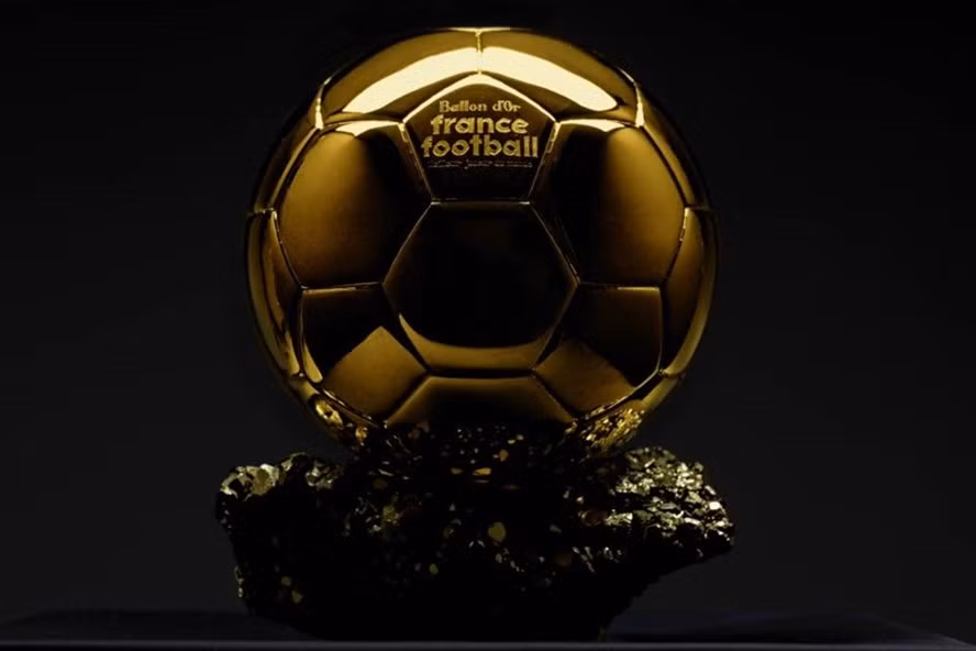 Messi - Ronaldo lỡ cơ hội cạnh tranh bóng vàng 2020