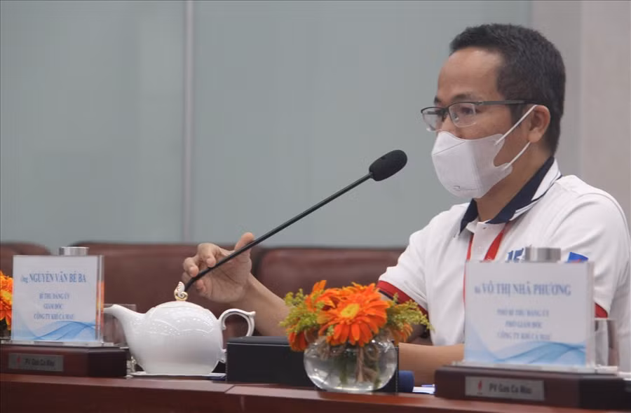 Đồng chí Nguyễn Văn Bé Ba, Bí thư Đảng ủy - Giám đốc KCM phát biểu đề cao tinh thần nỗ lực thực hiện mục tiêu kép và phát huy Văn hóa dầu khí.