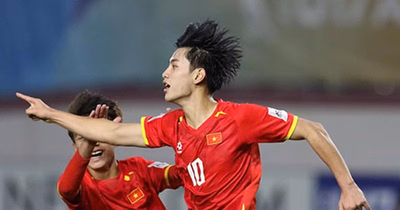 tran-gia-bao-u17-viet-nam-bia.jpg