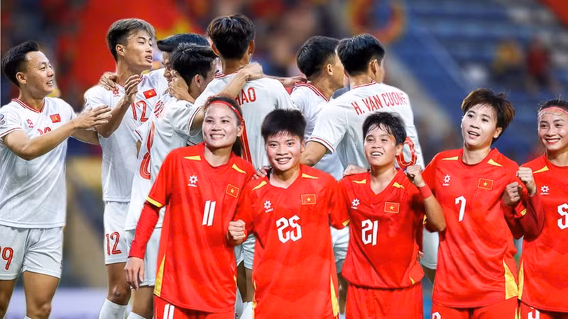 Bóng đá Việt Nam chưa đặt mục tiêu ở SEA Games 33 cuối năm nay nhưng người hâm mộ kỳ vọng cả tuyển U22 và tuyển nữ đều sẽ đoạt Huy chương vàng. image-2-2854.jpg