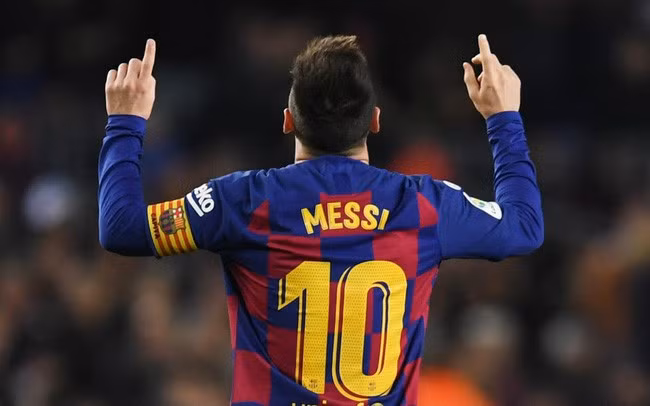 Ở cấp câu lạc bộ, Messi có 672 bàn cho Barcelona, 32 bàn cho PSG. images2312298-1.jpg