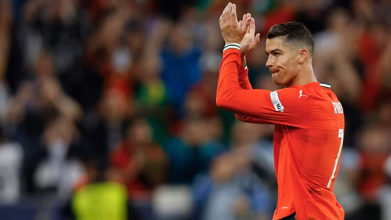 Ronaldo cũng nắm giữ các kỷ lục về số lần ra sân nhiều nhất (183), nhiều bàn thắng nhất (140) và nhiều pha kiến tạo nhất (42) ở Champions League… image-4.jpg