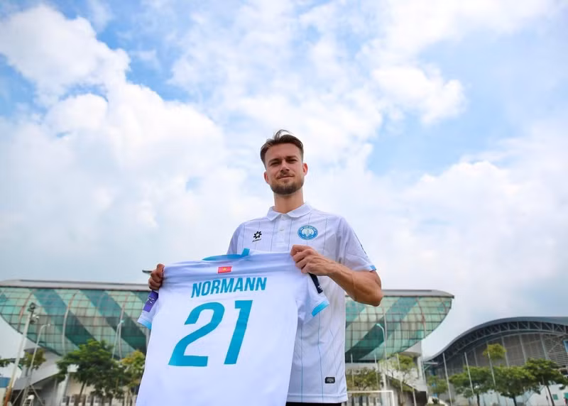 Cựu cầu thủ U21 Na Uy bất ngờ nói lời chia tay CLB Thép Xanh Nam Định. 7-2.jpg