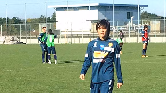 Cuối năm 2015, Tuấn Anh gia nhập CLB Yokohama của Nhật Bản theo hợp đồng cho mượn song không có được thành công ở tại xứ Mặt trời mọc. 20151201183501-tuan-anh.jpg