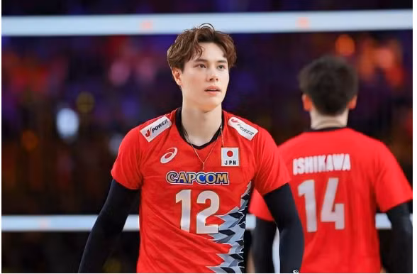 Cha Takahashi từng là 1 cầu thủ bóng chày trung học, mẹ anh là người lai Nhật - Mỹ, từng chơi quần vợt. 99.png