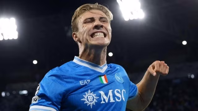 rasmus-hojlund-napoli-2025-69000409751f0.jpg