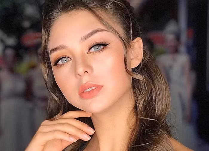 Dianka tốt nghiệp Đại học Quốc gia Kyiv, một trong những trường đại học lâu đời và danh giá ở Ukraine. bui-tien-dung-co-ban-gai-moi-3-5f435a8d1e938-15005450.jpg