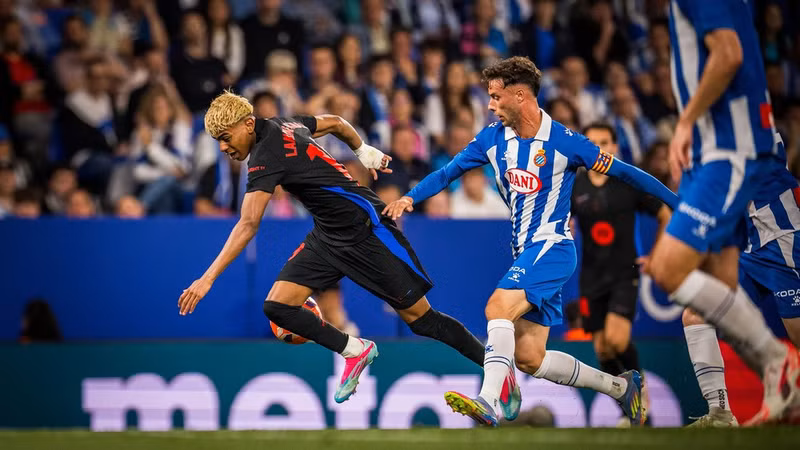 Man City vẫn chưa nhận 13,3 triệu euro cho Ferran Torres, và Real Betis đang bị Barca nợ 8 triệu euro ở vụ Emerson Royal. image-3.jpg