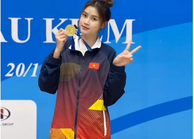 Ngô Thị Hương đoạt huy chương vàng tại Đại hội Thể dục Thể thao toàn quốc 2022 nội dung kiếm chém. 00000.png