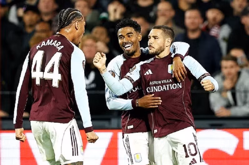 Aston Villa đang là đội bóng phong độ cao nhất của bóng đá Anh lúc này khi đang có chuỗi 9 trận thắng liên tiếp ở mọi mặt trận và thắng 15/17 trận gần nhất. aston-villa-1759455404.jpg