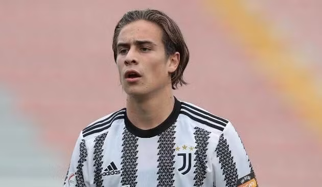 Kenan Yildiz (50 triệu euro lên 75 triệu euro). ju1.jpg