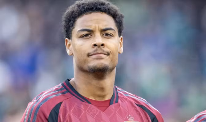 Ngoài ra còn có Koni De Winter thuộc biên chế AC Milan. 9999999999998888888888888.png