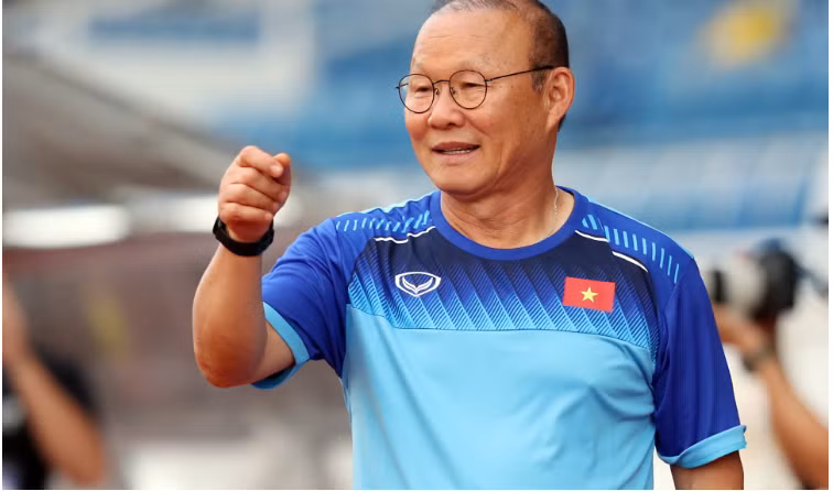 Theo tờ Bola, HLV Park Hang Seo, cựu HLV đội tuyển Việt Nam, là một trong số những nhân vật được tới. 09987777666.png