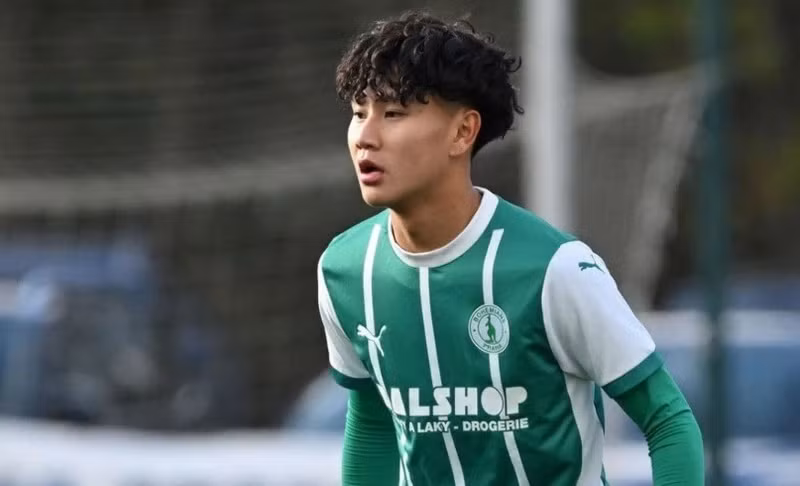 Alex Bùi có bố và mẹ là người Việt Nam nên có mơ ước được khoác áo các đội tuyển quốc gia trong tương lai. 20250526-140822-luapjdlm.jpg