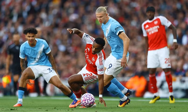 Bên phía Man City, dù được đánh giá khá cao trước trận nhưng chỉ thực hiện 5 lần sút cầu môn với 3 lần trúng mục tiêu. arsenal-man-city-haaland-22444898.jpg