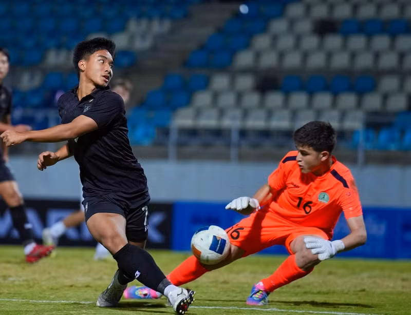 Lúc này, với các đại diện Đông Nam Á, U17 Myanmar chỉ cần hòa trong khi U17 Thái Lan phải thắng lượt trận cuối để có vé đi tiếp. image.jpg