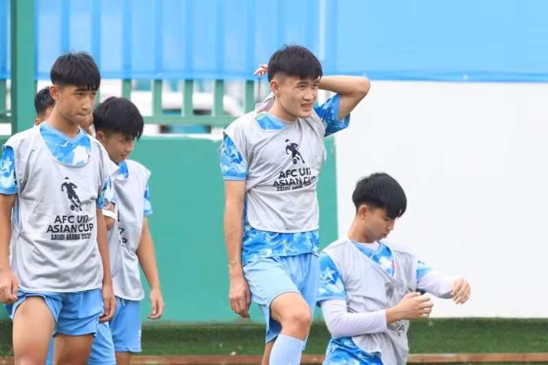Chia sẻ với truyền thông, đội trưởng Đăng Khoa cho biết: “Hiện tinh thần toàn đội đang rất tốt. Sau trận thắng Yemen, chúng em đã nhanh chóng quay trở lại tập luyện để chuẩn bị cho trận đấu gặp tuyển U17 Hàn Quốc”. Ảnh: VFF. img-9080-scaled-1-69ffce373c7a2.jpg