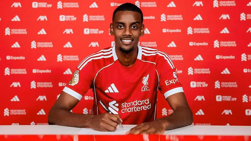 Alexander Isak (120 triệu euro lên 140 triệu euro). 2cbcc418982538dd9b75c3049cce7605.png