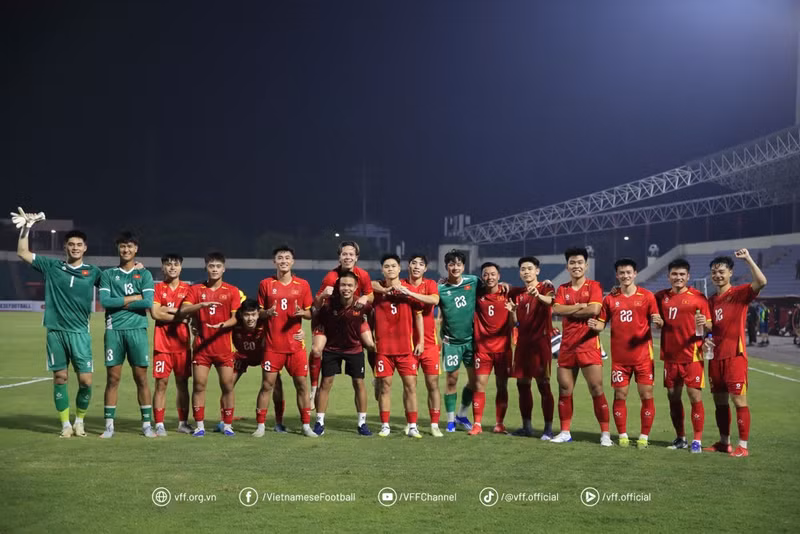 Dù vậy, U23 Việt Nam hội quân khá muộn và chỉ có khoảng thời gian ngắn làm quen với điều kiện thi đấu tại Nhật Bản. img-20250903-223220.jpg