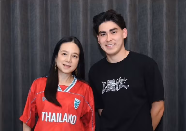 Cuộc đàm phán giữa FAT và Eric Kahl đã có những bước tiến triển tích cực sau cuộc trao đổi trực tiếp với Chủ tịch Nualphan Lamsam (Madam Pang). 99999999999999999.png