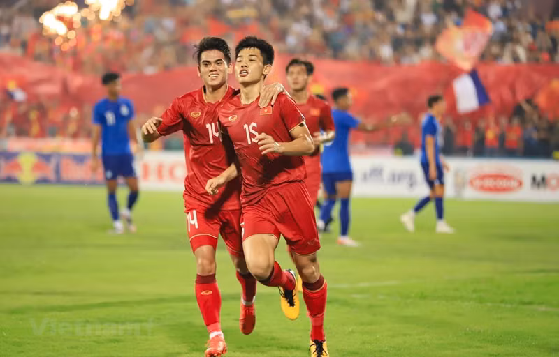 Theo đó, đội tuyển U23 Việt Nam được xếp vào nhóm hạt giống số 2, cùng các đội bóng mạnh châu Á như U23 Hàn Quốc, U23 Australia và U23 Qatar. u23-viet-nam-khep-lai-vong-loai-u23-chau-a-voi-thanh-tich-1d88d.jpg