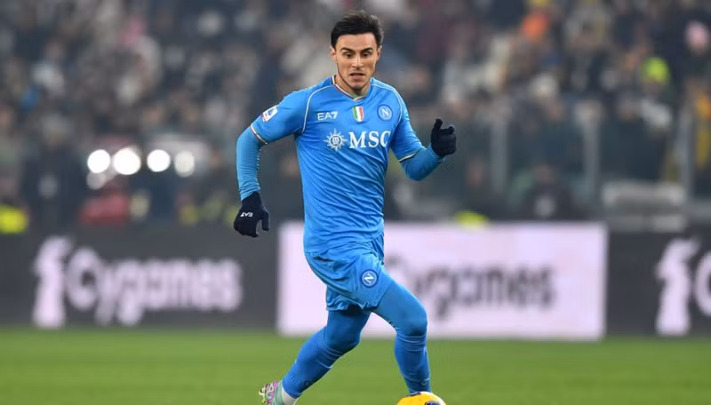 eljif-elmas-12447041190x786.jpg