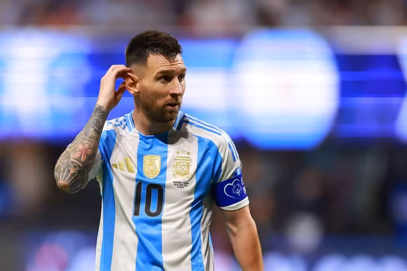 Messi cũng đã có được 45 bàn thắng sau 48 lần ra sân cho Inter Miami. Thời còn thi đấu cho PSG, tiền đạo người Argentina cũng bỏ túi 22 bàn thắng sau 58 lần ra sân. messi-01-oumo.jpg