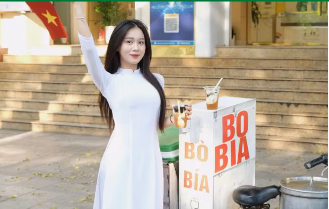 Hoa Mỹ từng tốt nghiệp chuyên ngành Tiếng Nhật thương mại, trường Đại học Ngoại Thương Hà Nội. 6480-5205.png