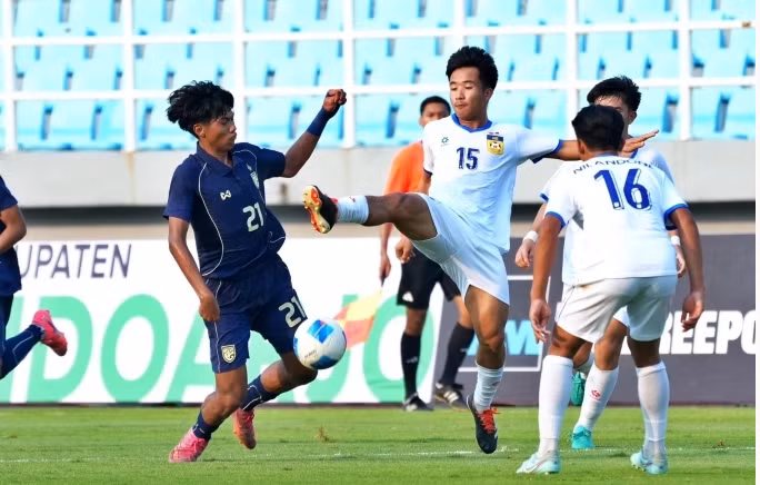 Truyền thông Thái Lan phản ứng khá gay gắt sau khi U17 Thái Lan thất bại 2-3 trước U17 Lào và chính thức bị loại khỏi giải U17 Đông Nam Á 2026. 000000000000000.png