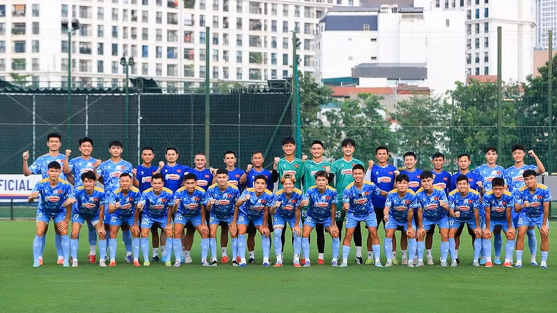 Đêm 13/10, U22 Việt Nam có trận giao hữu thứ hai gặp đội tuyển U23 Qatar trong khuôn khổ đợt tập huấn tại UAE và để thua với tỷ số 3-2. image.jpg