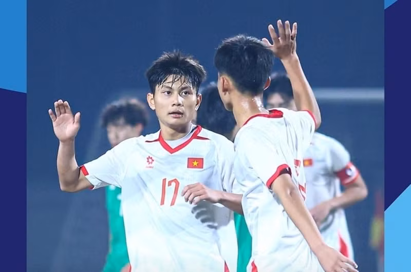 Với chiến thắng 4 sao trước Macao (Trung Quốc), U17 Việt Nam đang cùng có 12 điểm với U17 Malaysia nhưng vẫn xếp đối thủ ở bảng C trên do hơn về điểm hiệu số bàn thắng bại. img-1566caec.jpg