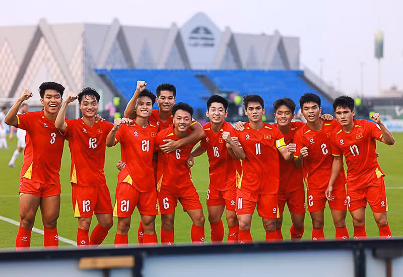 Chính vì vậy, HLV Kim Sang-sik và các học trò được dự báo sẽ đối diện với nhiều áp lực khi đối đầu U23 Saudi Arabia vào 23h30 tối 12/1. z7414677676813-b53d9a2bd85e0fa1cbfd4d71e570d610.jpg