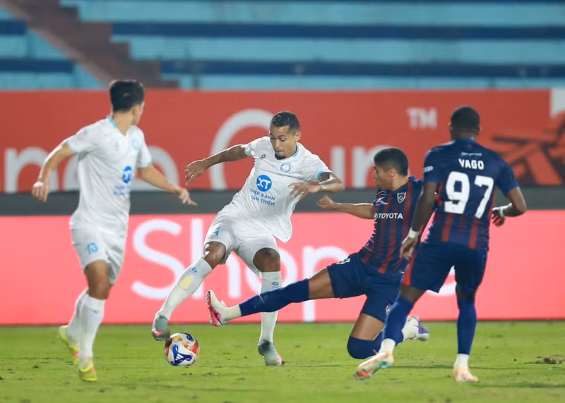Đội bóng thành Nam ghi được tới 13 bàn và chỉ để thủng lưới đúng 3 bàn thua kể từ đầu giải (thành tích tốt nhất giải cho tới hiện tại). Ảnh: VFF. img-20260205-223450-1536x1098.jpg