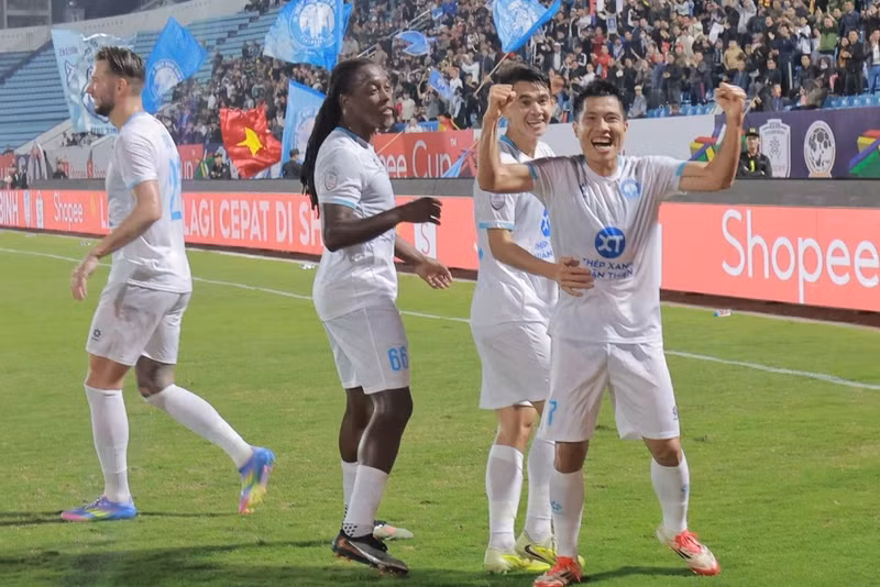 Ở trận bán kết lượt về, đội bóng thành Nam tiếp đón CLB Selangor trên sân nhà Thiên Trường vào lúc 19h30 ngày 13/5. img-20260205-223510-1536x1039.jpg