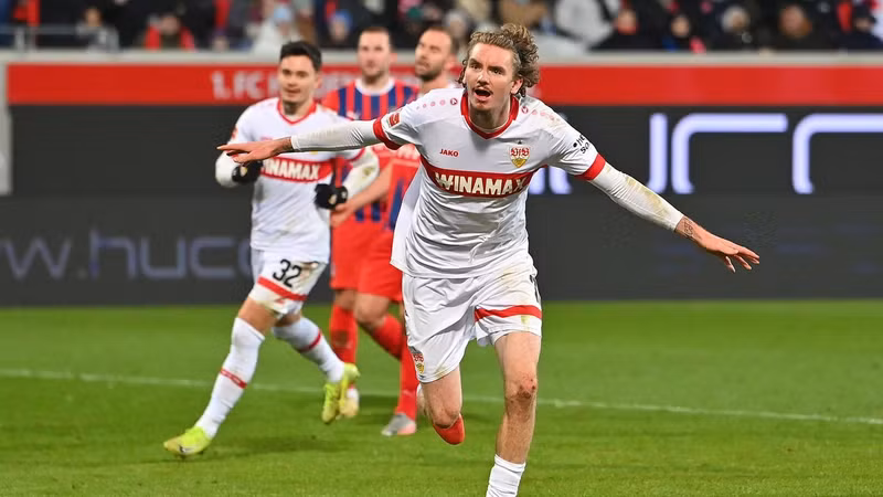 Nick Woltemade (30 triệu euro lên 65 triệu euro). nick-woltemade-bundesliga.jpg