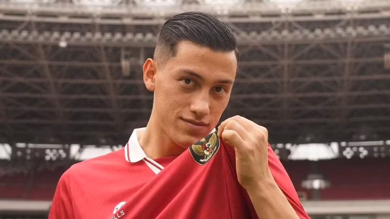 Nổi bật nhất trong số các cầu thủ Indonesia lên tuyển là trung vệ Jay Idzes, ngôi sao đang thi đấu ấn tượng tại US Sassuolo. jay-idzes-0854.jpg