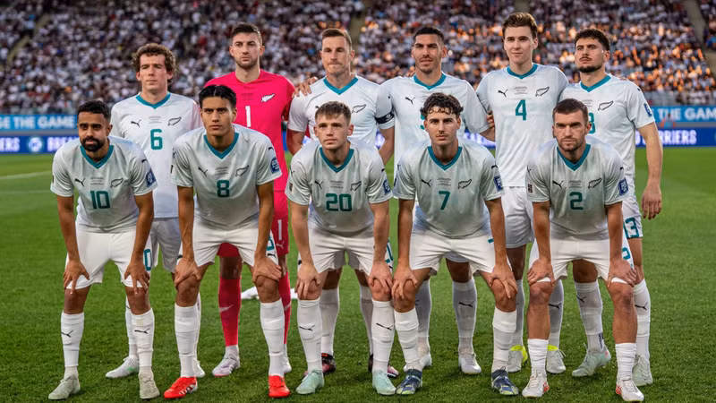Các trang quốc tế đều cho rằng, New Zealand sẽ đánh bại Iran ở màn so tài tới đây. Cụ thể, trang Sports Mole: Iran 2-0 New Zealand. Trang Sportskeeda: Iran 2-0 New Zealand. new-zealand-chot-danh-sach-world-cup-2026.jpg