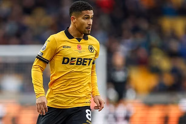 Joao Gomes vừa trải qua mùa giải 2025/26 khá ấn tượng trong màu áo Wolves và được bầu chọn là Cầu thủ xuất sắc nhất mùa giải của Câu lạc bộ. 20251112-053811-fwmi3mlj.jpg