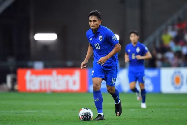 1. Teerasil Dangda (Thái Lan) - 25 bàn thắng. gettyimages-1794538352-612x612.jpg