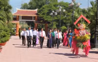 Phấn đấu dạy tốt - học tốt, xứng đáng với ngôi trường trọng điểm mảnh đất Núi Hồng - Sông La ảnh 9