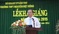 Áo trắng, cờ hoa rợp sân trường ảnh 4